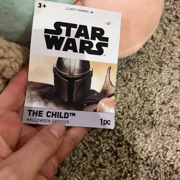 NWT Star Wars Mandalorian Halloween Greeter Prop 17.5” The Child Grogu Disney - Picture 3 of 5